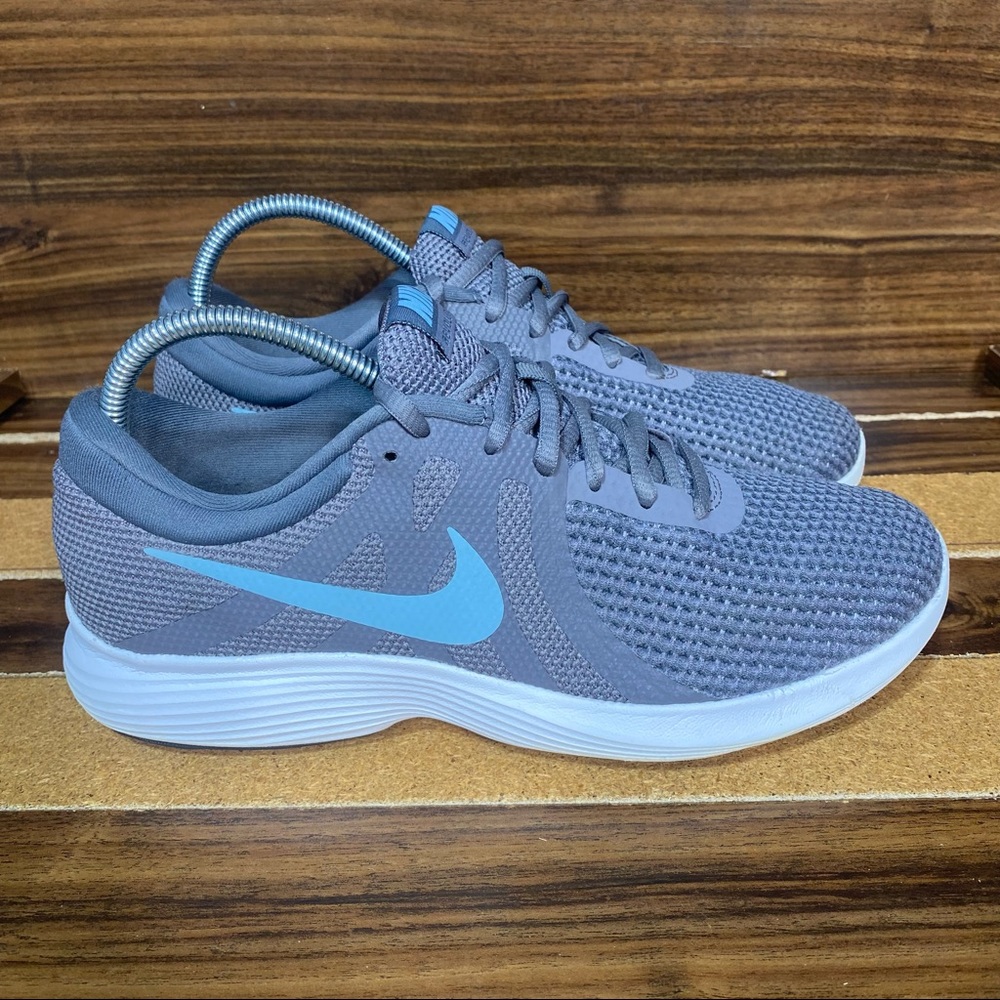 mens nike revolution 4